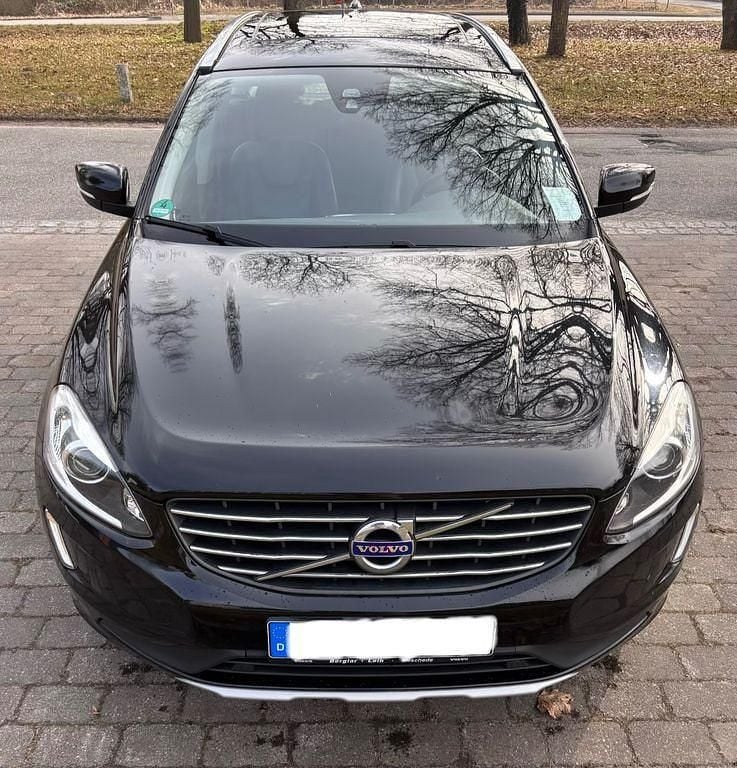 Gebraucht Volvo XC60 Summum 220 PS (161 kW) 2016 Schwarz SUV