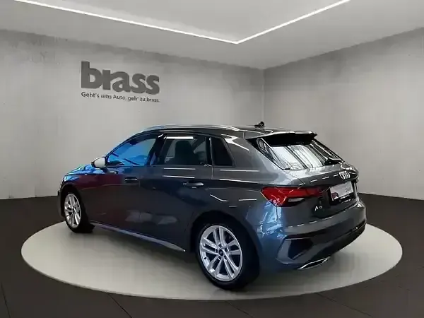 Gebraucht Audi A3 S-Line 150 PS (110 kW) 2024 Daytonagrau perleffekt Limousine