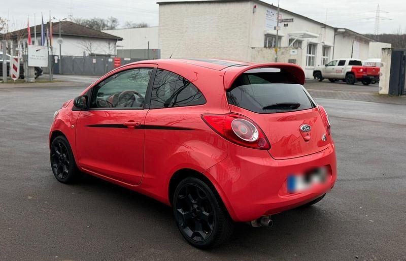 Gebraucht Ford Ka 69 PS (50 kW) 2013 Rot Kleinwagen