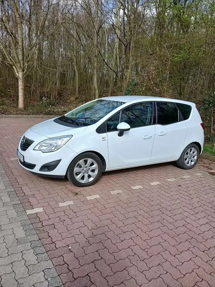 Gebraucht Opel Meriva Active 101 PS (74 kW) 2013 Van / Kleinbus