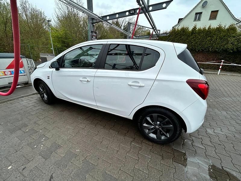 Second-hand Opel Corsa 69 CP (50 kW) 2019 Alb Hatchback