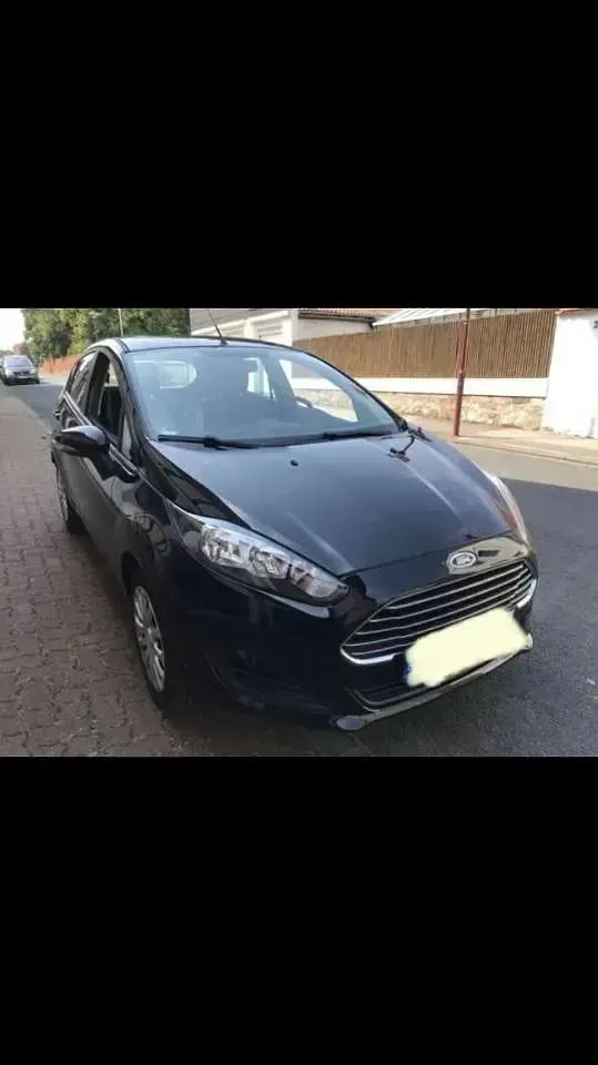 Gebraucht Ford Fiesta Ambiente 65 PS (47 kW) 2013 Limousine