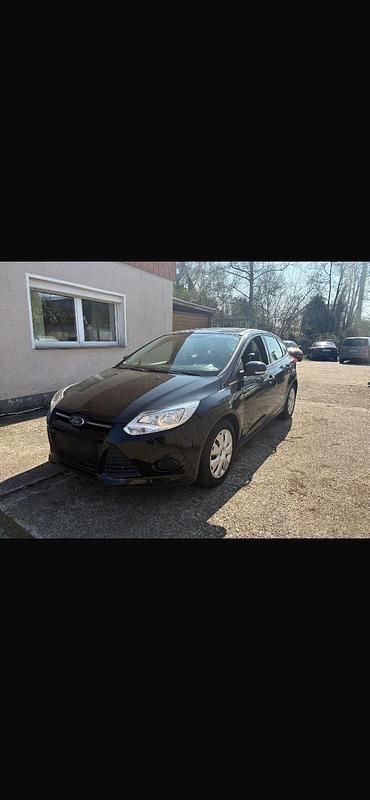 Gebraucht Ford Focus 101 PS (74 kW) 2013 Limousine