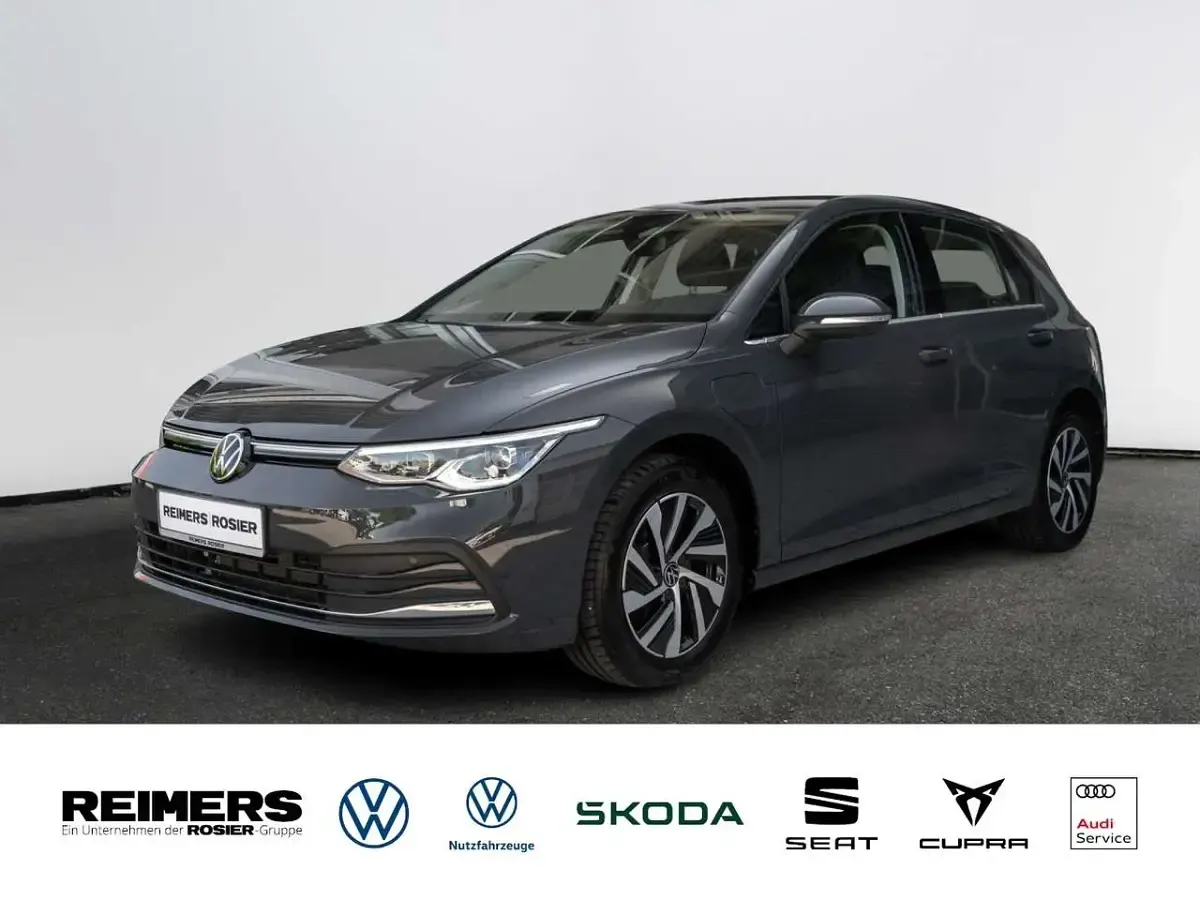Gebraucht VW Golf VIII Sportline 204 PS (150 kW) 2022 Limousine