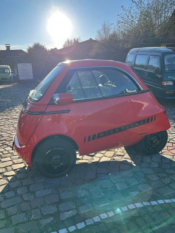 Neu Micro Microlino 11 kW (16 PS) 2026 Rot Kleinwagen