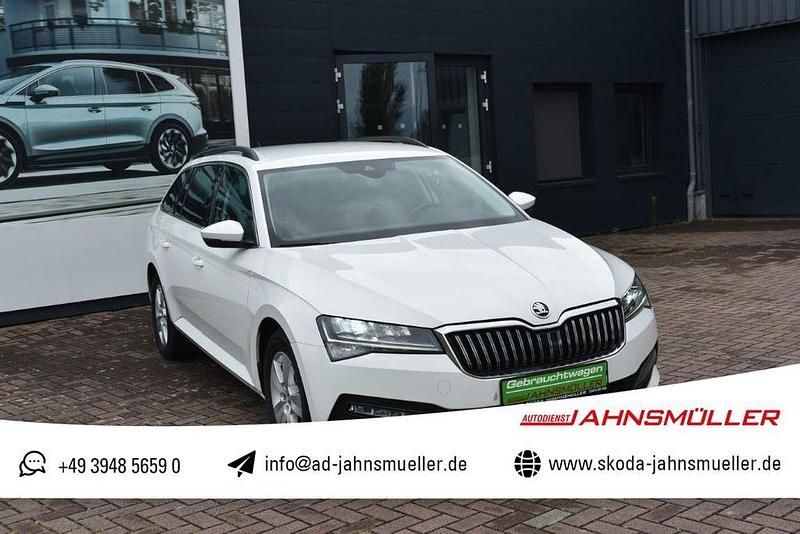 Weiß Gebraucht 2020 Skoda Superb Limousine | 25.690 € (Guter Preis) - Bild 1/4