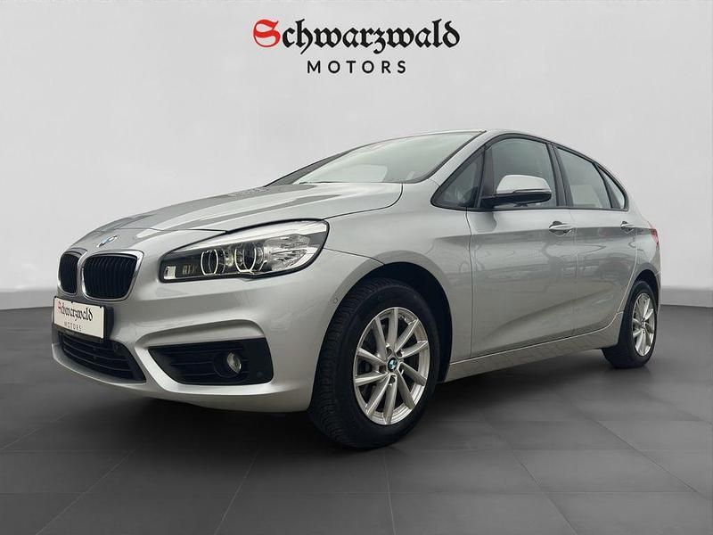 Silber Gebraucht 2017 BMW 218 Active Tourer Advantage Van / Kleinbus | 14.980 € (Fairer Preis) - Bild 1/4