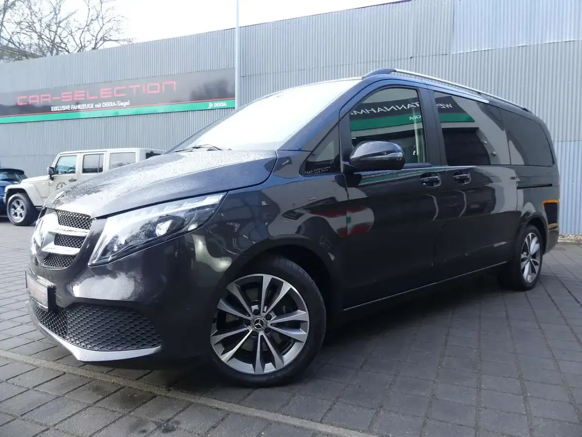 Gebraucht Mercedes V300 Edition 237 PS (174 kW) 2023 Graphitgrau metallic Van / Kleinbus