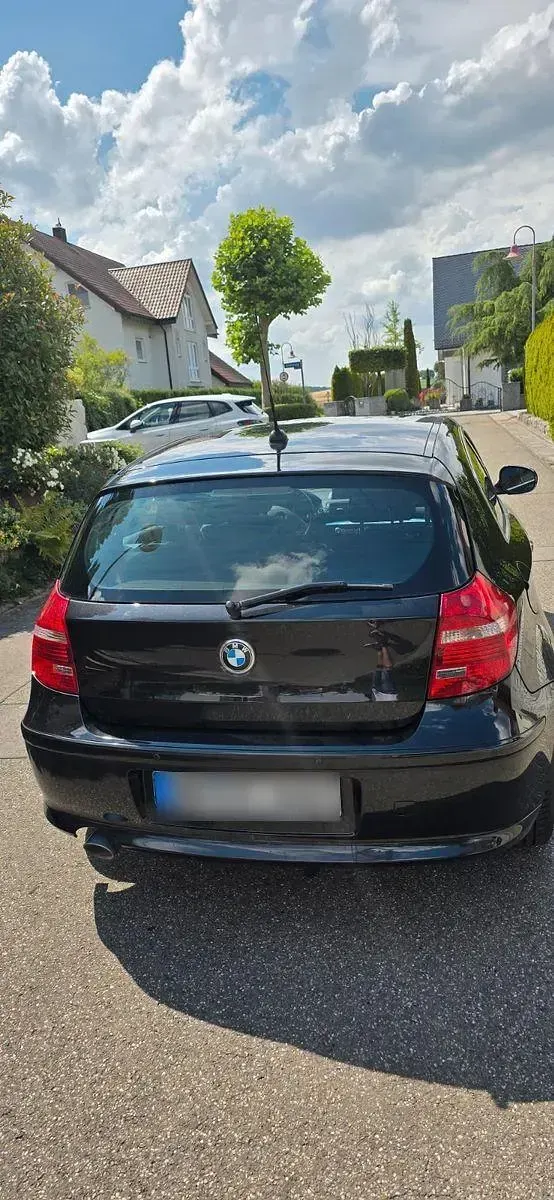 Gebraucht BMW 118 Coupé Sport Line 143 PS (105 kW) 2011 Schwarz Coupé
