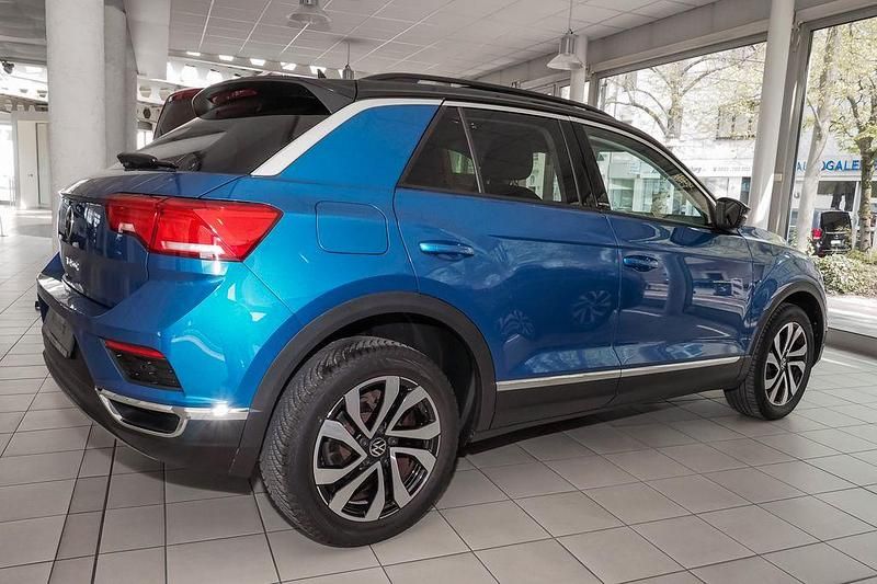 Gebraucht VW T-Roc Active 150 PS (110 kW) 2021 Blau SUV
