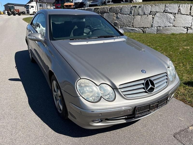 Gebraucht Mercedes CLK270 Elegance 170 PS (125 kW) 2004 Grau Coupé