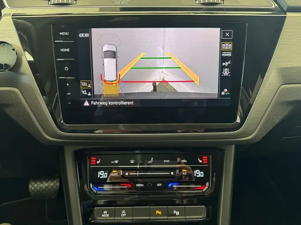 Gebraucht VW Touran Comfortline 150 PS (110 kW) 2025 Delfingrau metallic Van / Kleinbus