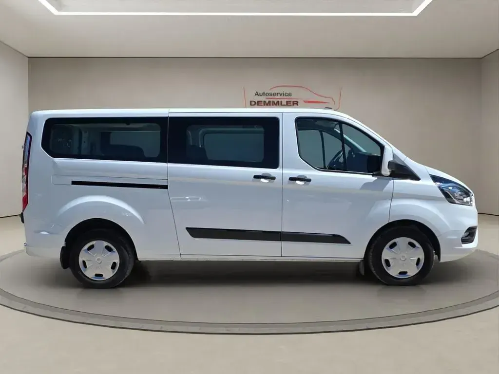 Gebraucht Ford Tourneo 150 PS (110 kW) 2023 Weiß Van / Kleinbus