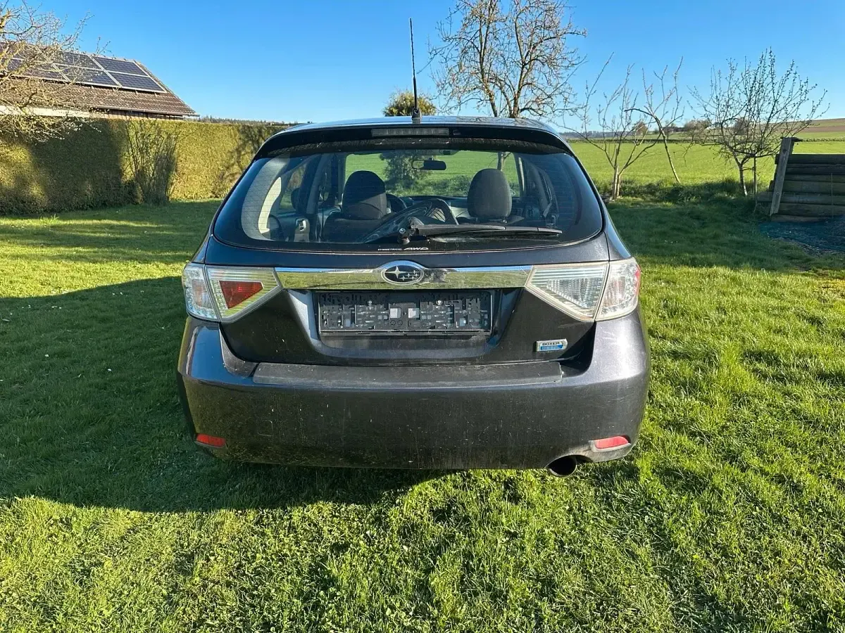 Usata Subaru Impreza 150 CV (110 kW) 2009 Grigio Berlina