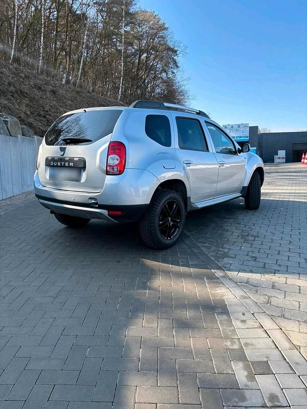 Gebraucht Dacia Duster 105 PS (77 kW) 2012 Silber SUV