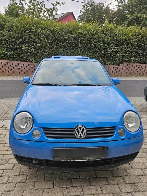 Blau Gebraucht 2004 VW Lupo Kleinwagen | 250 € (Superpreis) - Bild 1/4