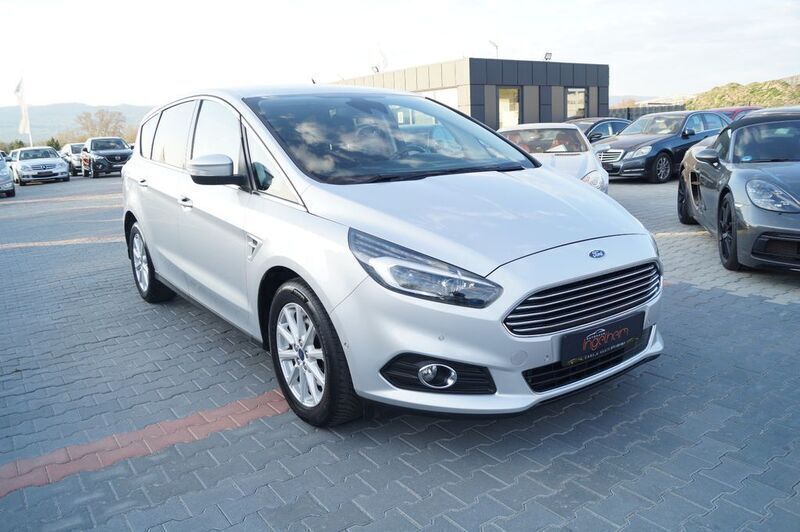 Silber Gebraucht 2018 Ford S-MAX Titanium Van / Kleinbus | 19.890 € (Fairer Preis) - Bild 1/4
