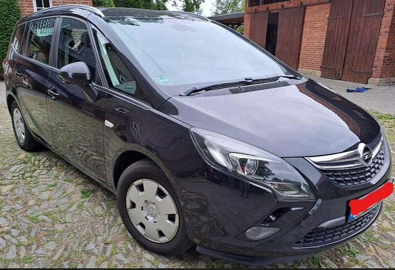 Schwarz Gebraucht 2012 Opel Zafira Tourer Van / Kleinbus | 4.700 € (Superpreis) - Bild 1/4