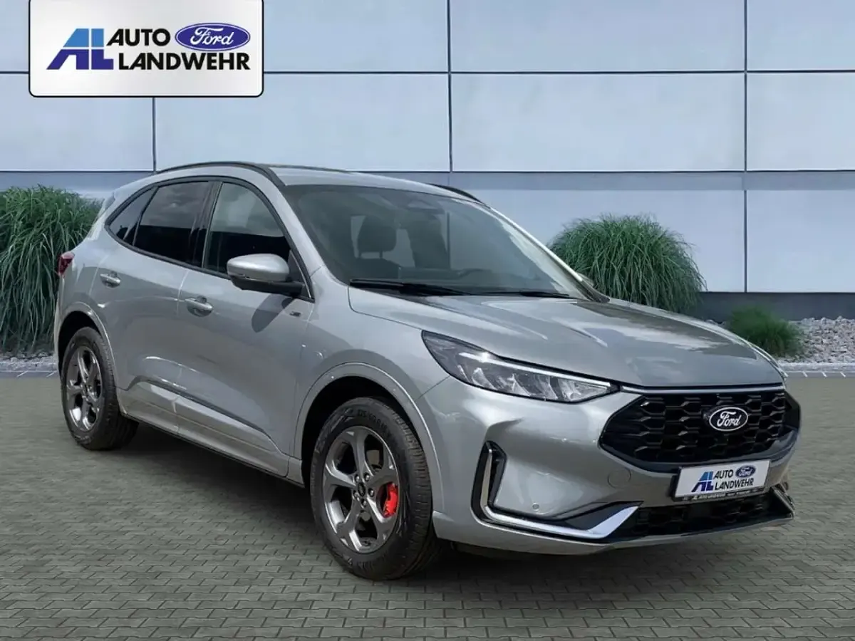 Neu Ford Kuga ST-Line X 186 PS (136 kW) 2026 Solarsilber SUV
