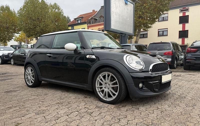 Schwarz Gebraucht 2011 Mini Cooper S Kleinwagen | 10.400 € (Fairer Preis) - Bild 1/4