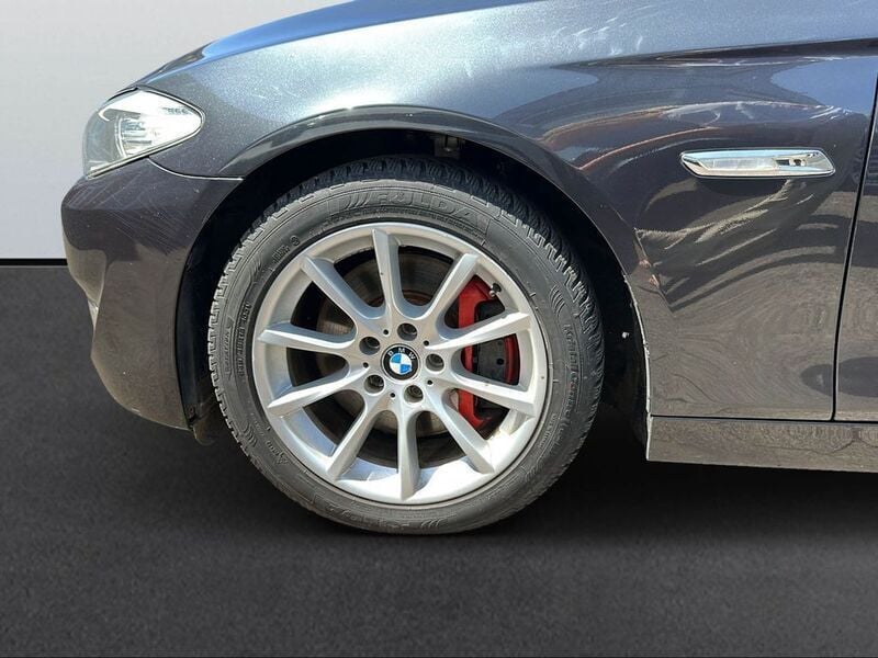 Gebraucht BMW 530 Sport Line 258 PS (189 kW) 2012 Grau Limousine