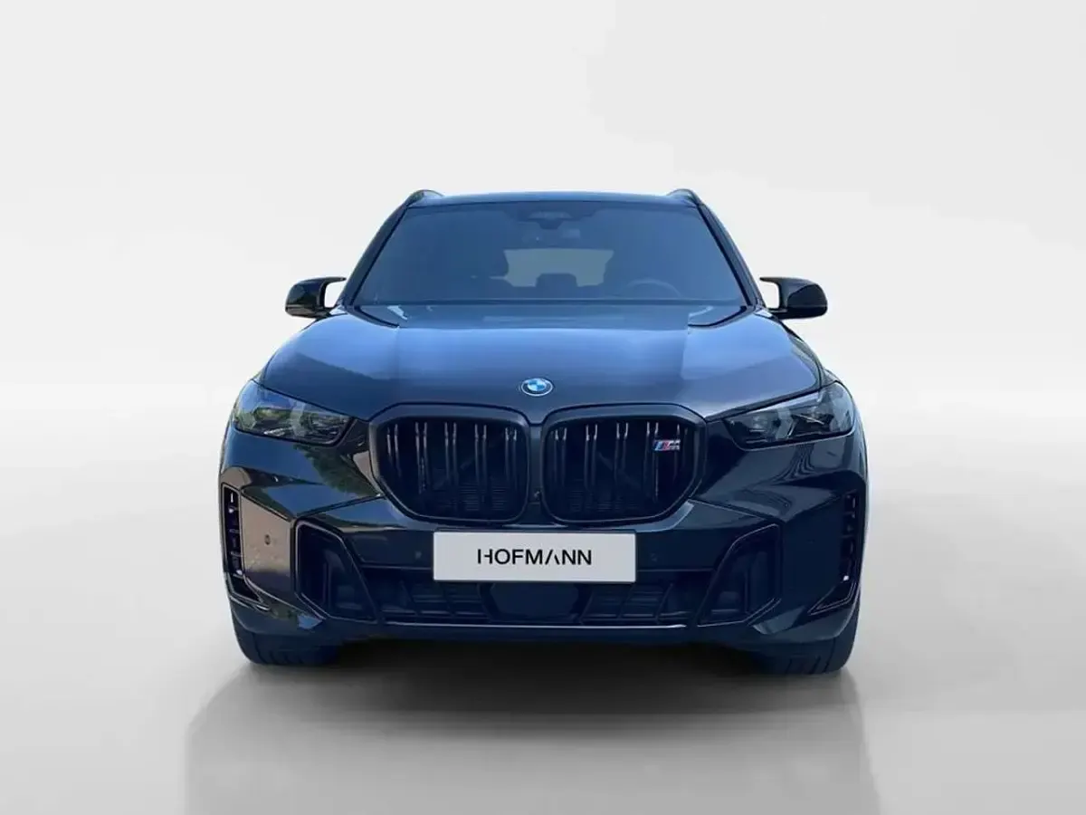 Gebraucht BMW X5 M M Sport 530 PS (389 kW) 2024 Saphirschwarz metallic SUV