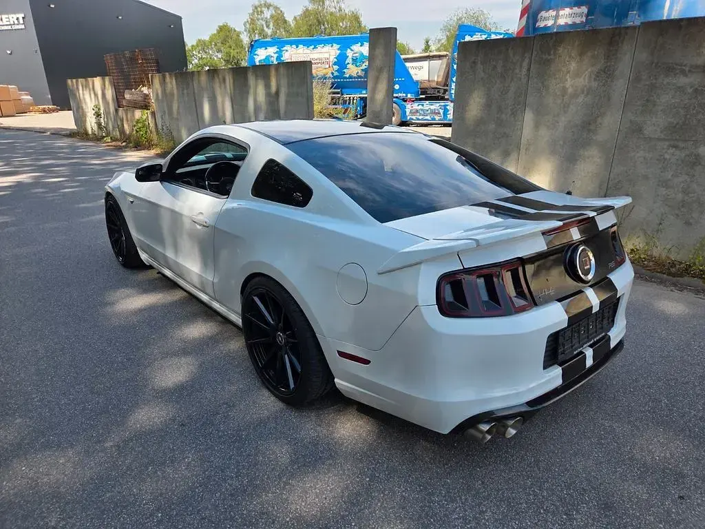 Gebraucht Ford Mustang GT 424 PS (311 kW) 2014 Weiß