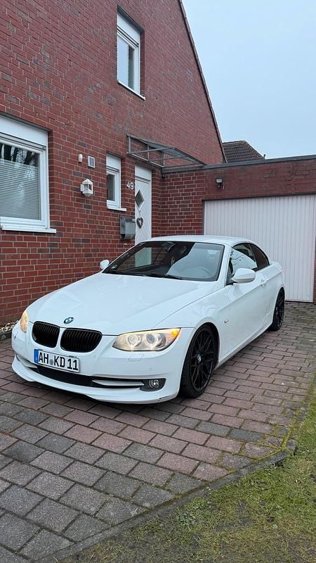 Weiß Gebraucht 2010 BMW 325 Cabriolet Cabrio | 12.500 € (Teuer) - Bild 1/4