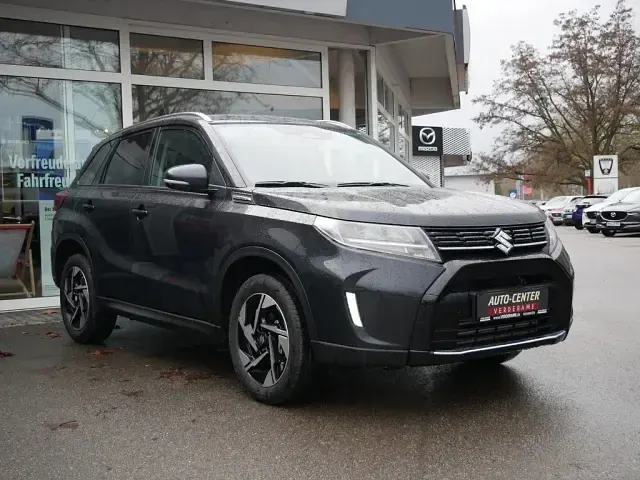Neu Suzuki Vitara 110 PS (80 kW) 2025 Schwarz SUV