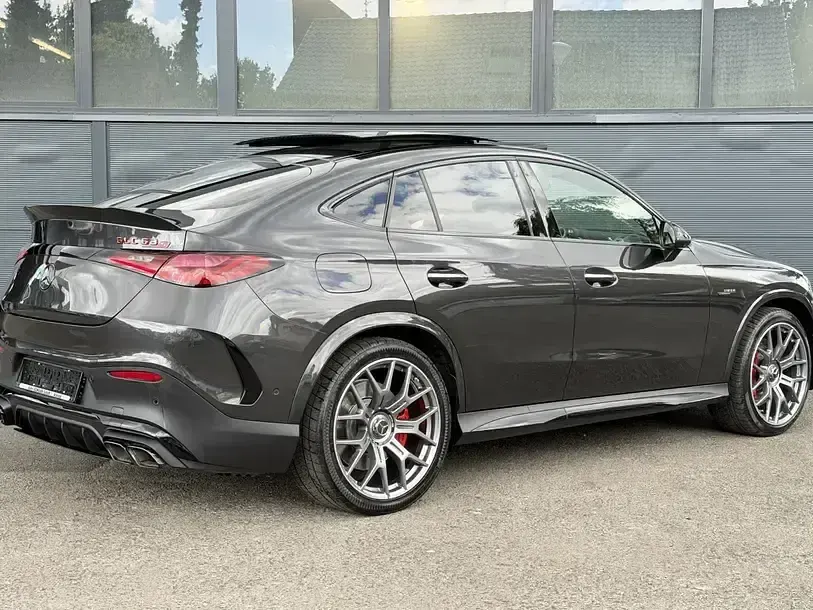 Gebraucht Mercedes GLC63 AMG AMG 476 PS (350 kW) 2025 Grau SUV