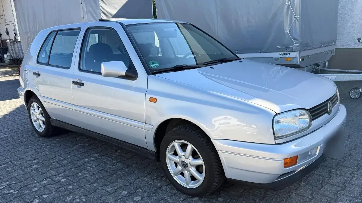 Brugt VW Golf III 90 HK (66 kW) 1995 Sølv Sedan