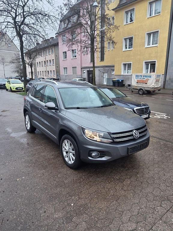 Gebraucht VW Tiguan Style 150 PS (110 kW) 2016 Grau SUV