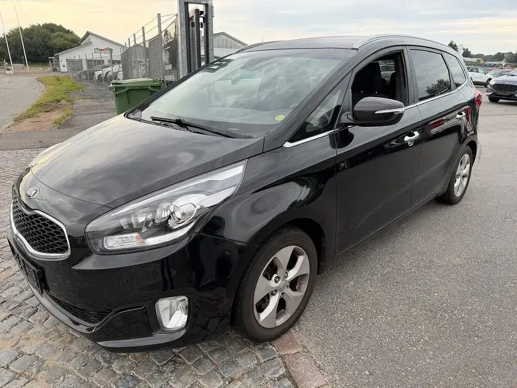 Gebraucht Kia Carens Spirit 135 PS (99 kW) 2016 Schwarz Van / Kleinbus