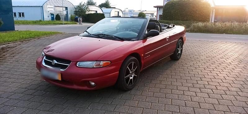Rot Gebraucht 1998 Chrysler Stratus Cabrio | 1.998 € (Fairer Preis) - Bild 1/4
