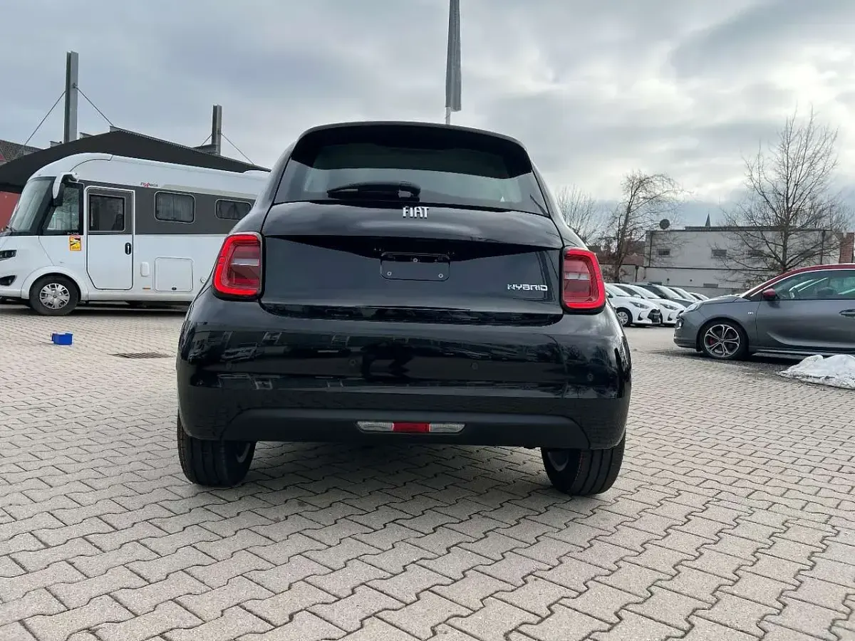 Neu Fiat 500 Icon 65 PS (47 kW) 2026 Schwarz Kleinwagen