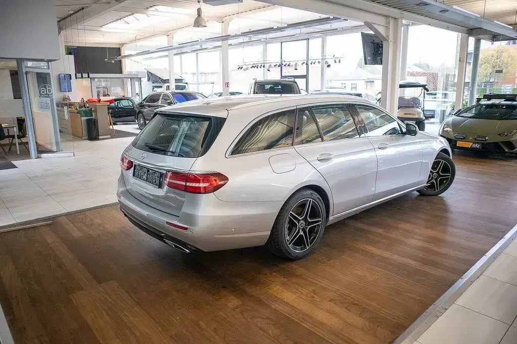 Gebraucht Mercedes E200 AMG 160 PS (117 kW) 2019 Silber Kombi