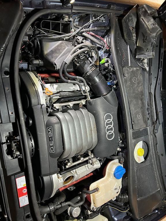 Gebraucht Audi A6 Sport 220 PS (161 kW) 2002 Blau Kombi