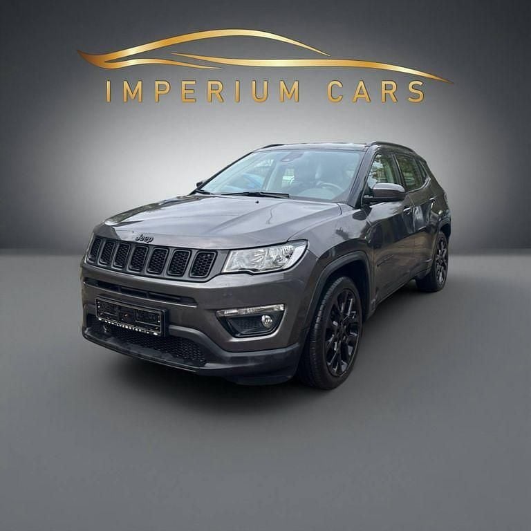 Grau Gebraucht 2021 Jeep Compass Longitude SUV | 17.900 € (Guter Preis) - Bild 1/4
