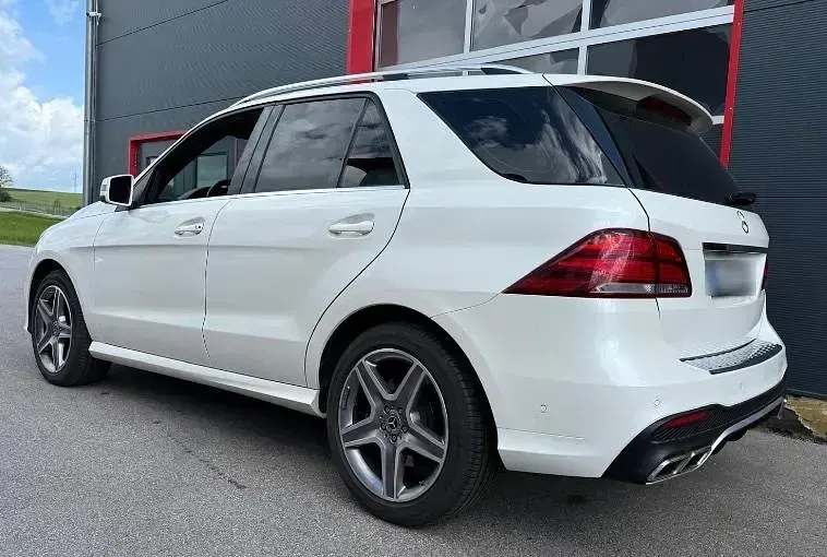 Gebraucht Mercedes GLE500 465 PS (342 kW) 2018 Weiß SUV