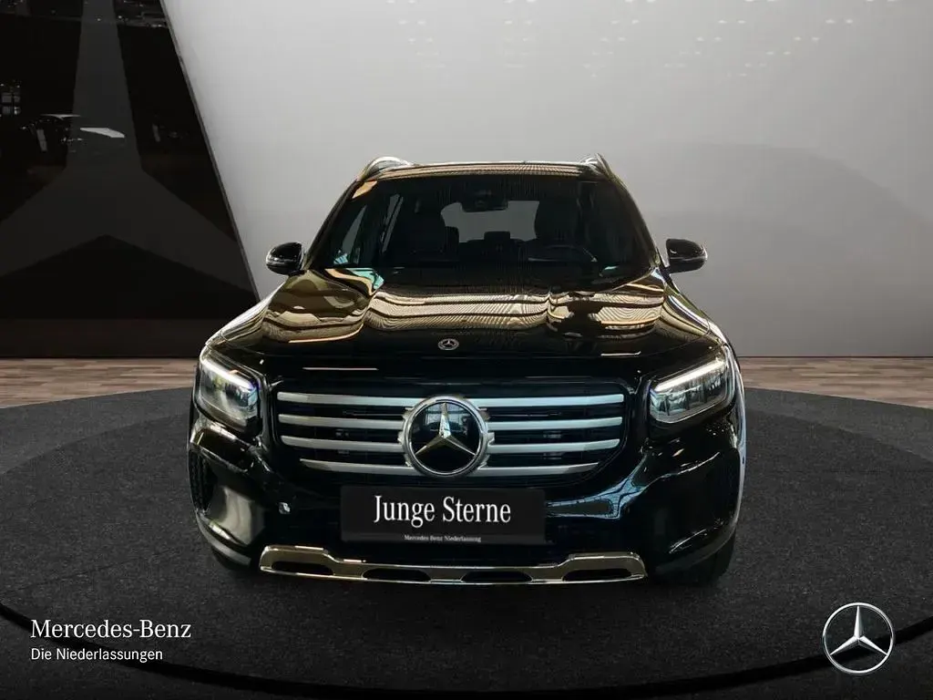 Gebraucht Mercedes GLB180 Progressive 136 PS (100 kW) 2025 Schwarz SUV