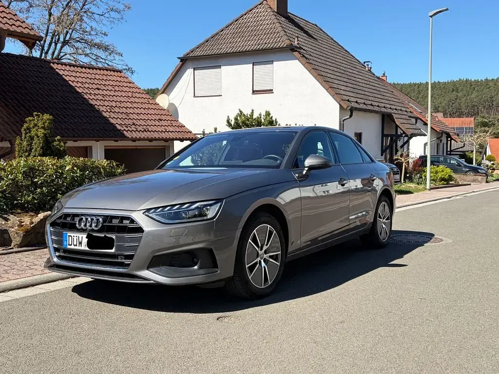 Używany Audi A4 Advanced 136 KM (100 kW) 2020 Szary Sedan/Limuzyna
