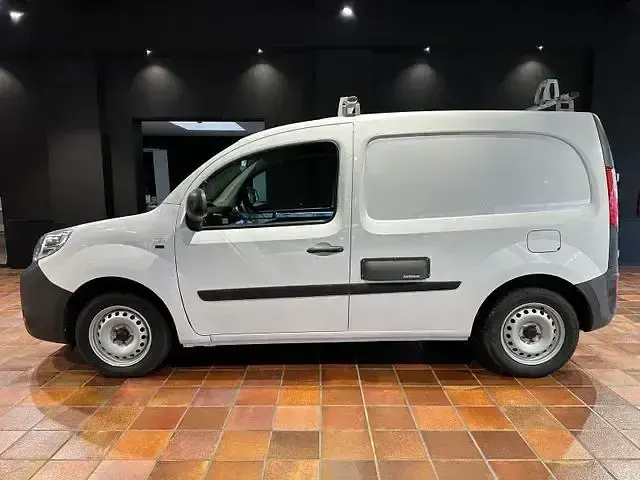 Gebraucht Renault Rapid 90 PS (66 kW) 2019 Weiss Limousine