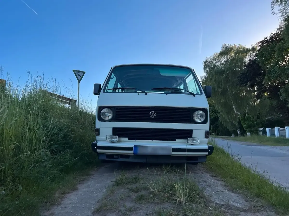 Gebraucht VW Multivan 60 PS (44 kW) 1984 Weiß Van / Kleinbus