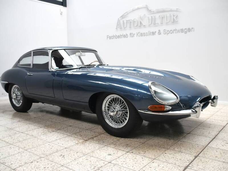 Opalescent dark blue Gebraucht 1967 Jaguar E-Type S Coupé | 139.420 € - Bild 1/4
