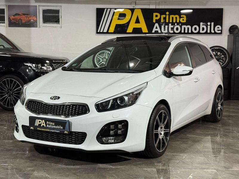 Weiß Gebraucht 2017 Kia Ceed Sportswagon GT-Line Kombi | 11.999 € (Fairer Preis) - Bild 1/4