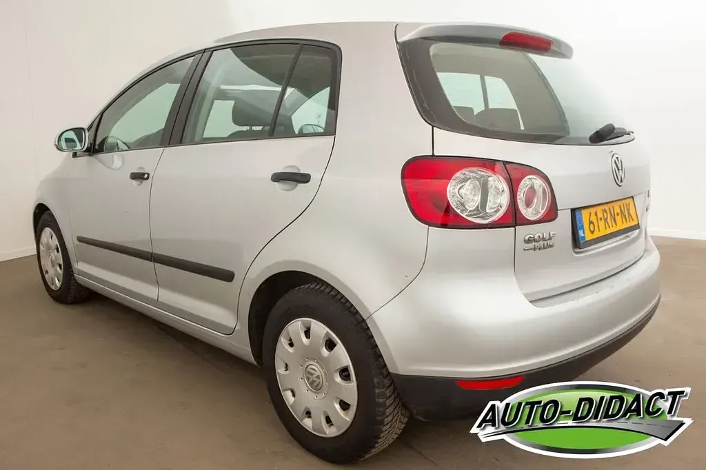 Używany VW Golf Plus Cross Trendline 116 KM (85 kW) 2005 Srebrny Minivan