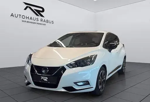 Gebraucht Nissan Micra Acenta 92 PS (67 kW) 2021 Weiß Kleinwagen