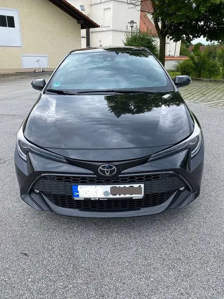 Gebraucht Toyota Corolla Team 116 PS (85 kW) 2021 Schwarz Limousine