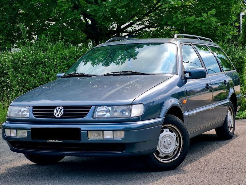 Grau Gebraucht 1996 VW Passat Limousine | 1.750 € (Fairer Preis) - Bild 1/4
