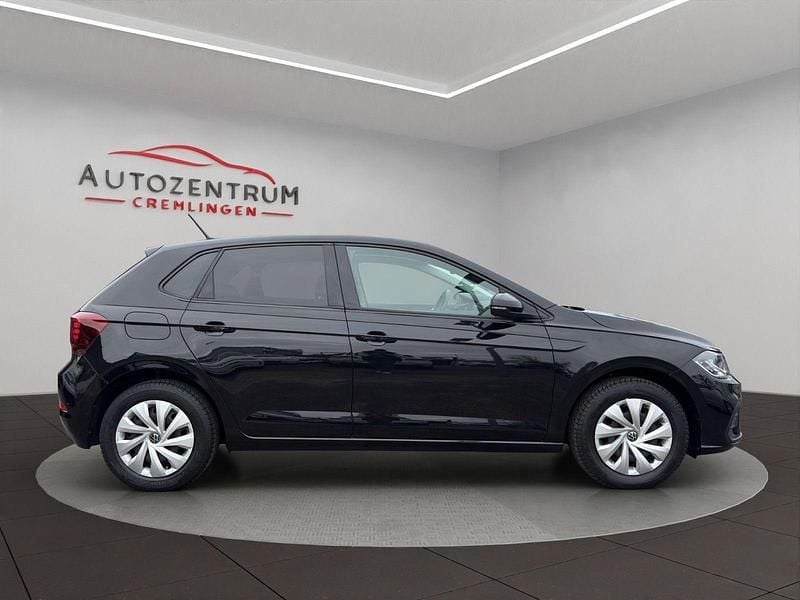 Schwarz Gebraucht 2022 VW Polo Life Kleinwagen | 16.490 € (Superpreis) - Bild 1/1